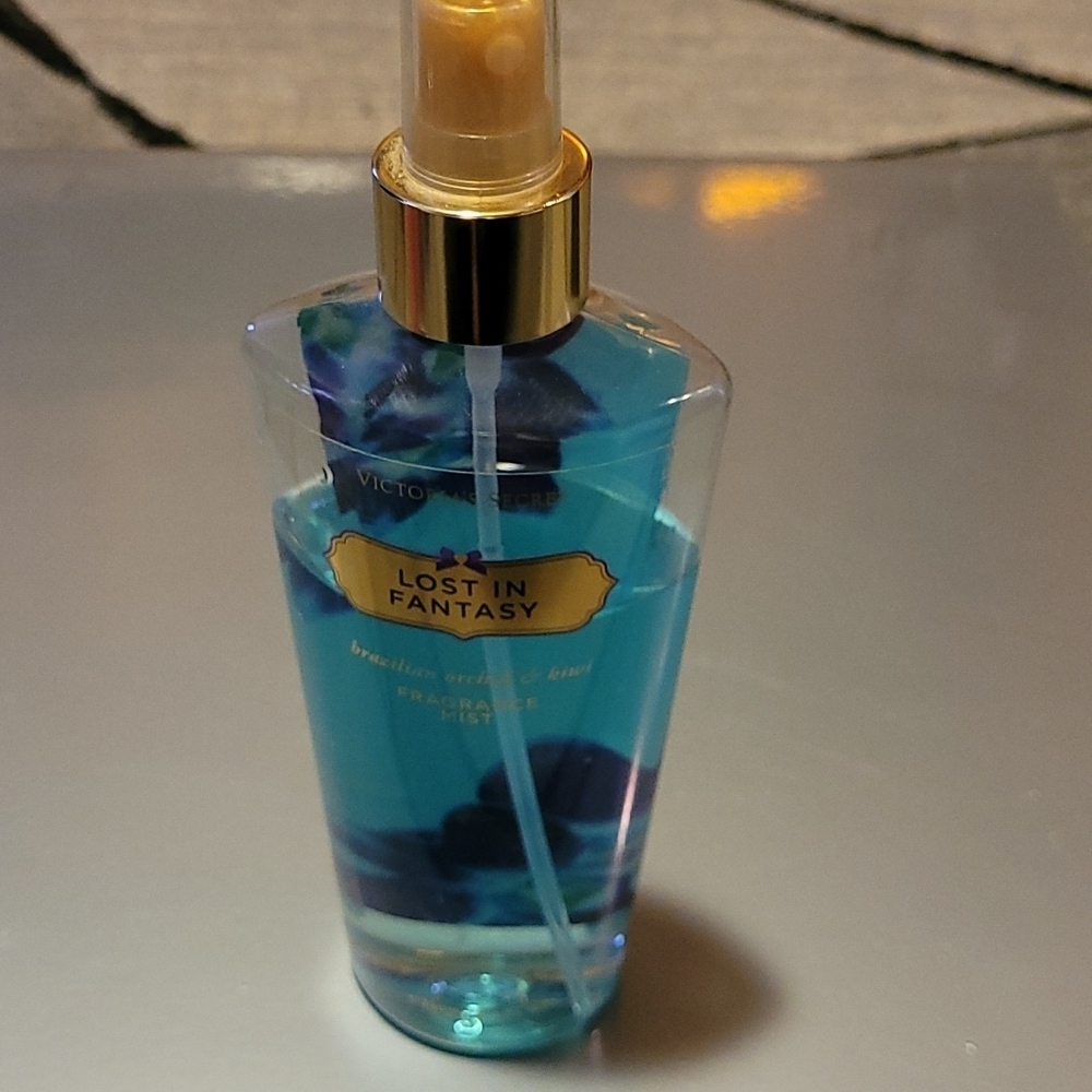 Victoria Secret HTF bundle Price Firm - Picture 10 of 12
